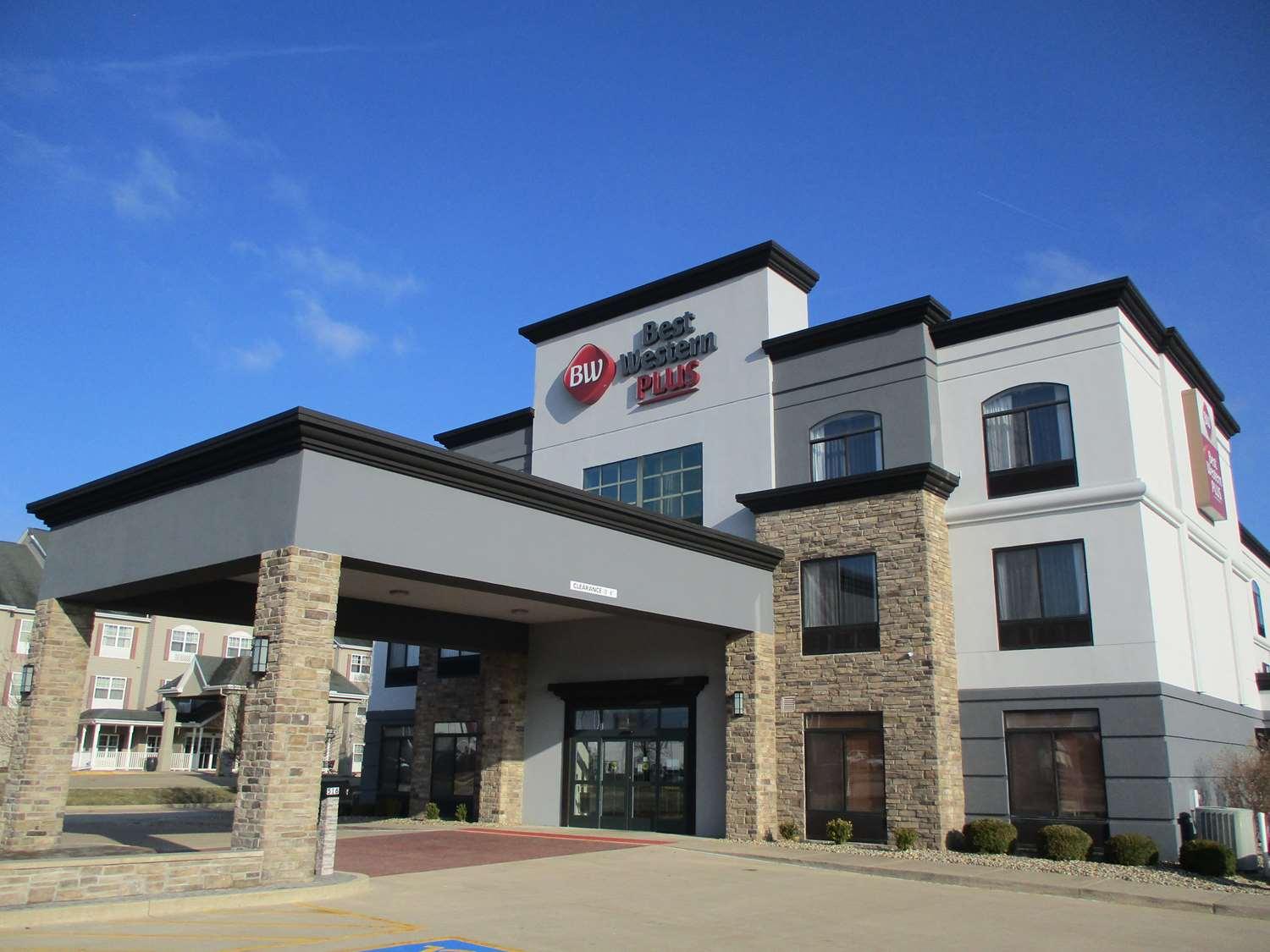 Best Western Plus Champaign/Urbana Inn Exterior foto
